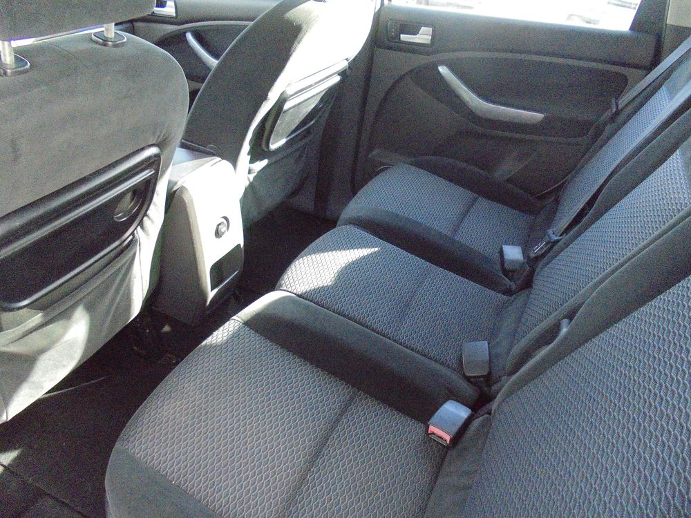 C-max FORD C-MAX 1.8 TDCI GHIA 2009 occasion 30127 Bellegarde