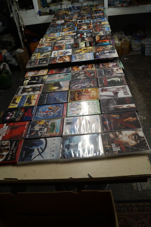 immense collection de DVD & CD + de 1000 pièces 450 Turretot (76)