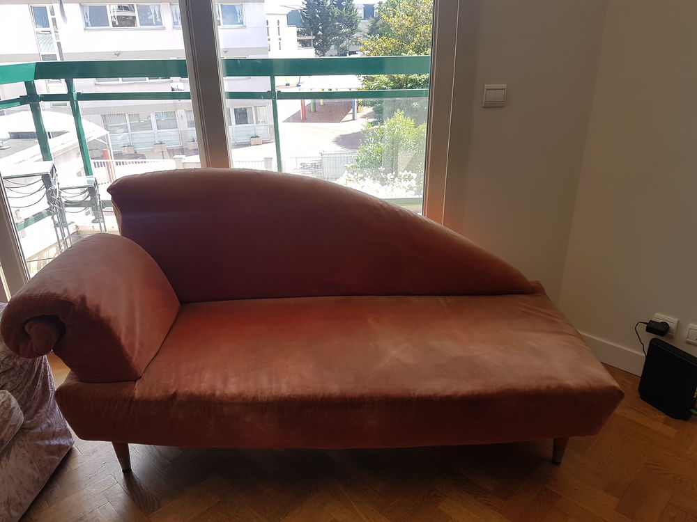 m&eacute;ridienne rouge Ligne Roset Meubles