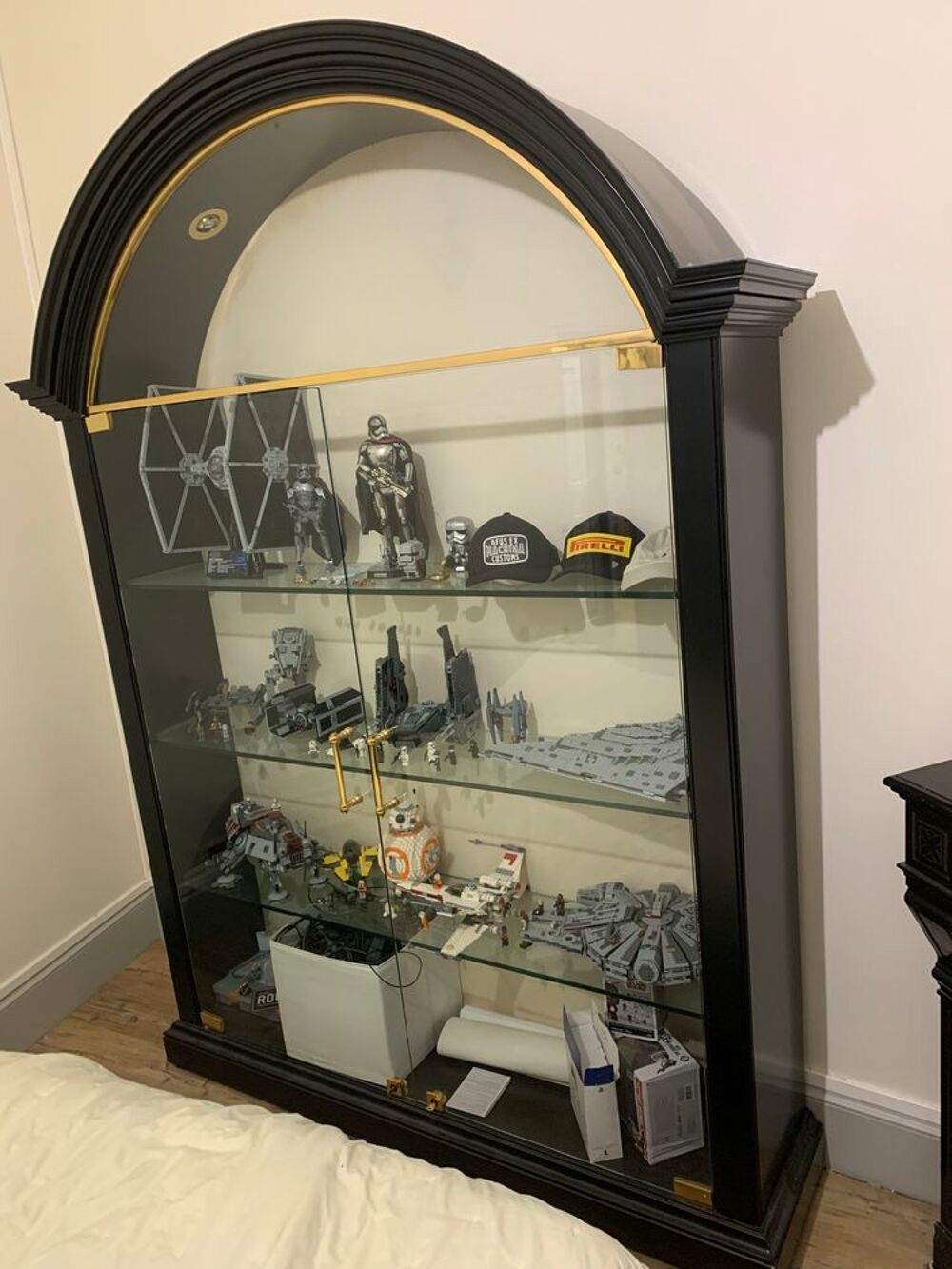 VITRINE ARMOIRE Meubles