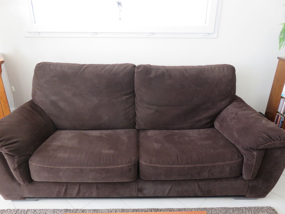 Canap&eacute; 3 places + fauteuil 
Meubles