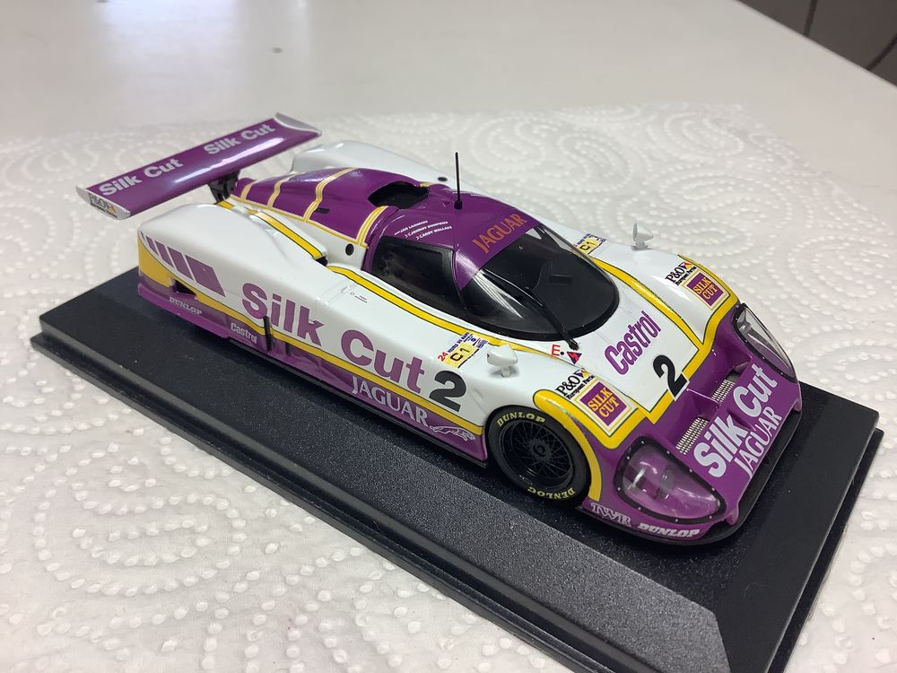 JAGUAR XJR9 24H DU MANS 1988 1/43 voiture miniature 