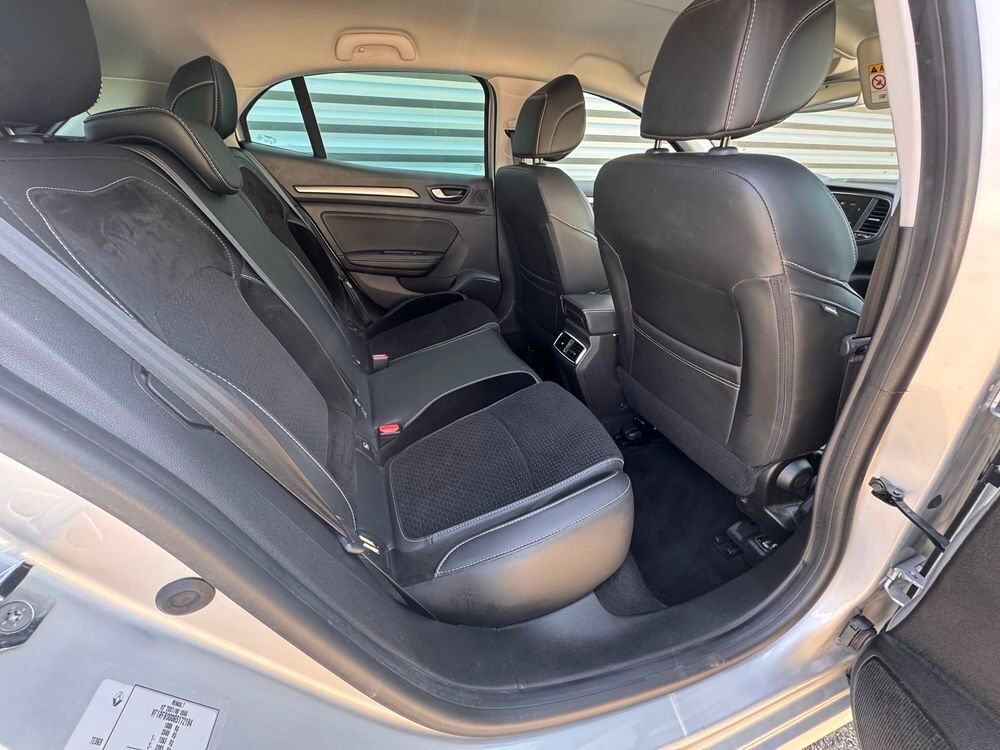 Megane IV M&eacute;gane IV Berline Blue dCi 115 Intens 2020 occasion 84290 Sainte-C&eacute;cile-les-Vignes