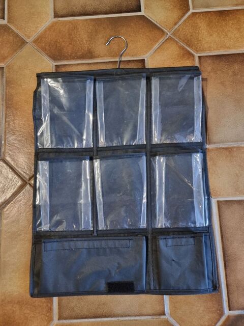 Cintre de rangement 1 Vulbens (74)