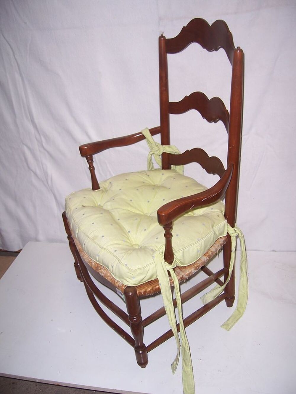 Fauteuil de nourrice r&eacute;tro merisier Décoration