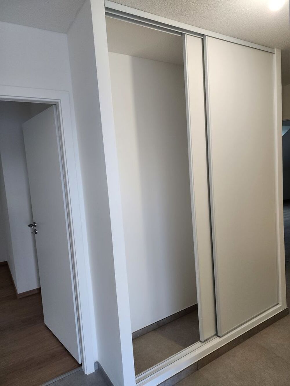 2 PORTES PLACARD COULISSANTES NEUVES Meubles