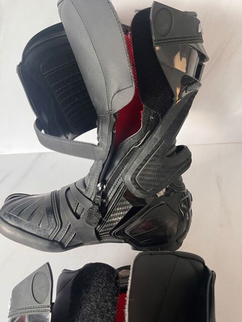 Pi&egrave;ces et &eacute;quipements Moto - Scooter - Quad Divers  occasion Givors 69700