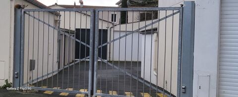  Parking / Garage  louer 