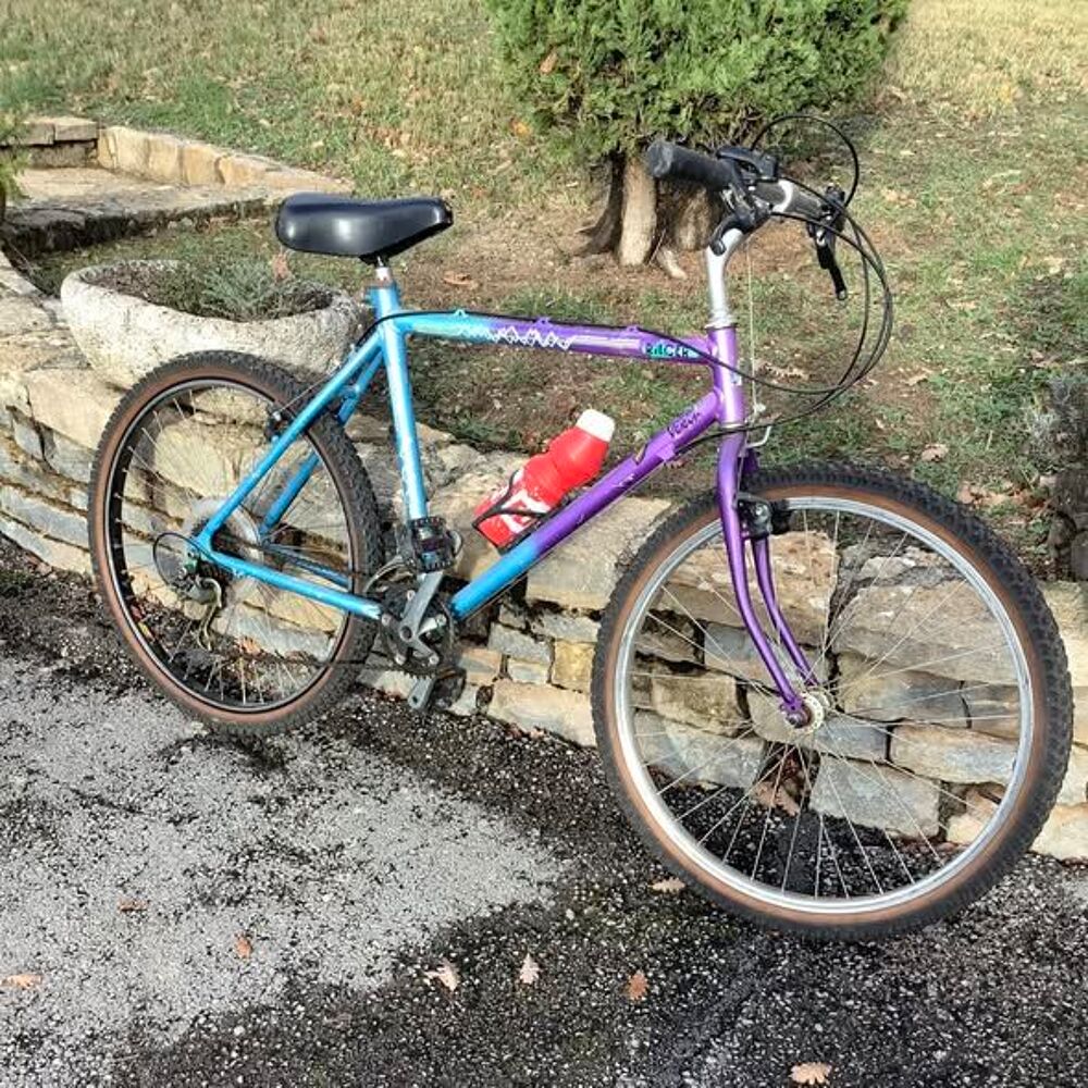 DEUX VTT HOMME Vélos