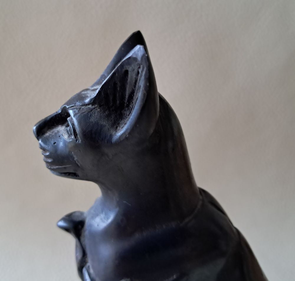 statue figurine bibelot d&eacute;coratif de chat &eacute;gyptien en r&eacute;sine Décoration