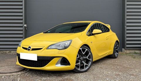 Opel astra OPC 2.0 Turbo 280 ch Start/Stop