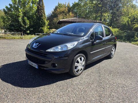 Annonce voiture Peugeot 207 3400 €