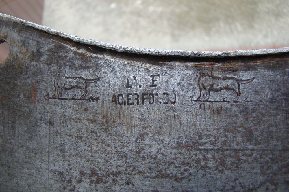 Ancien couperet / feuille de boucher acier fondu forg&eacute; main 