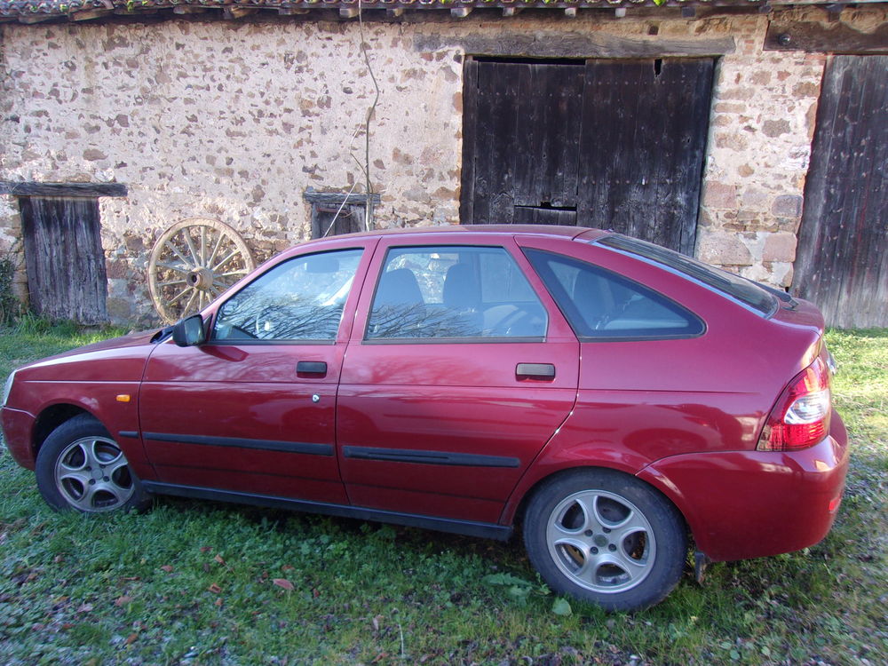 Priora 1.6 Luxe 2010 occasion 16500 Saint-Maurice-des-Lions