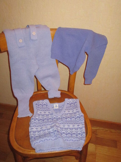 tr�s bel ensemble 3 pi�ces mauve ou violet 0 M�rignies (59)