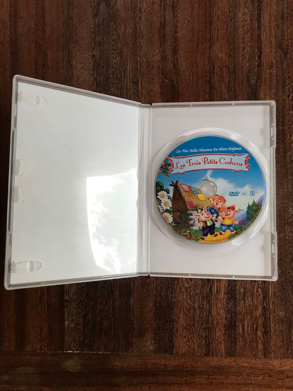 DVD enfants " Les 3 petits cochons " Jeux / jouets