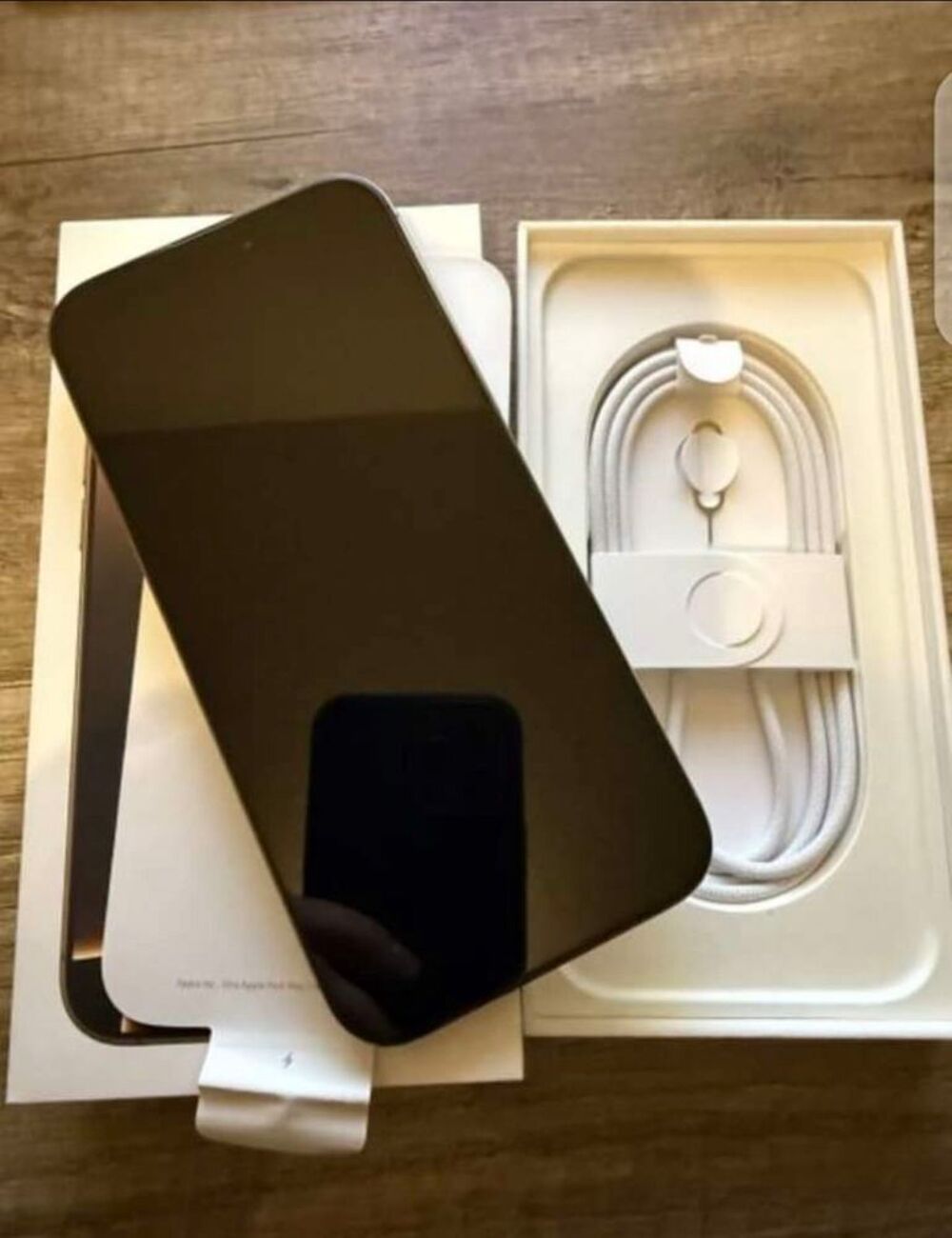 Apple 16 pro max Téléphones et tablettes