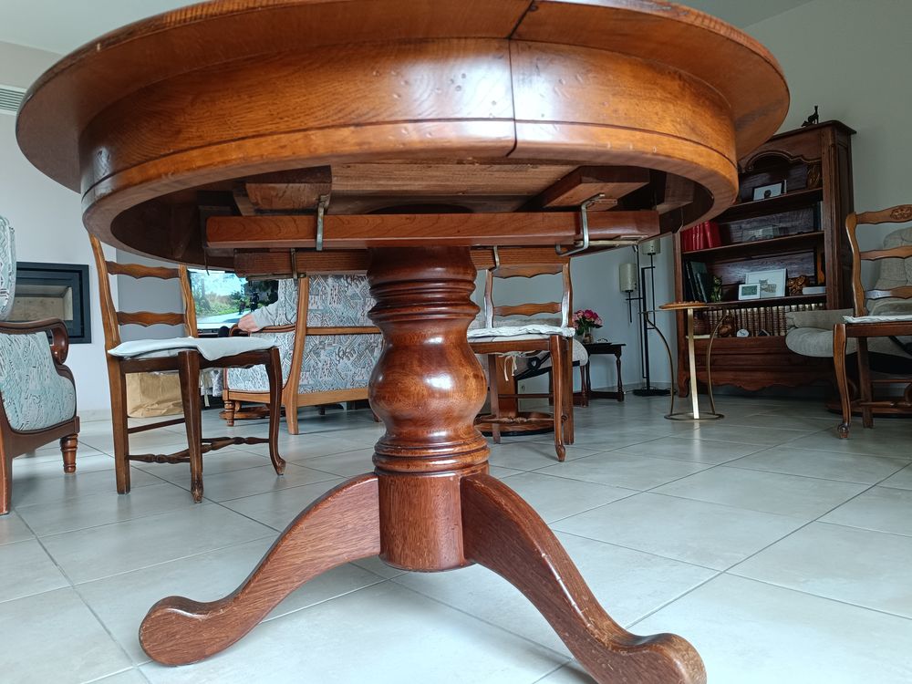 Table ronde ch&ecirc;ne Meubles