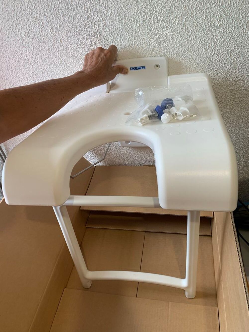 Jamais servi, STRAPONTIN pour une douche en toute s&eacute;curit&eacute; Meubles