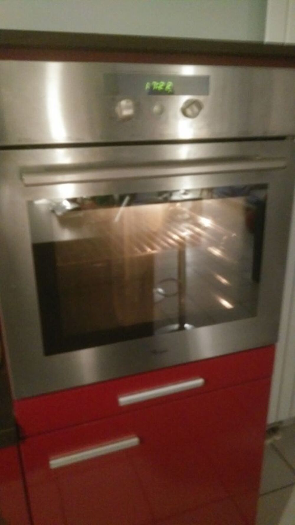 FOUR WHIRLPOOL Electroménager