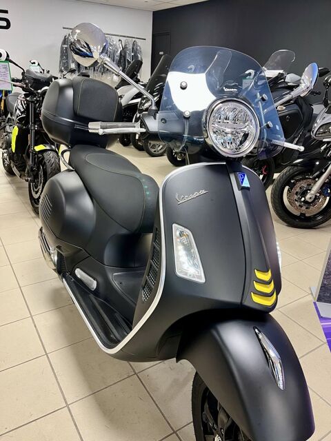 Scooter VESPA 2021 occasion Leuhan 29390