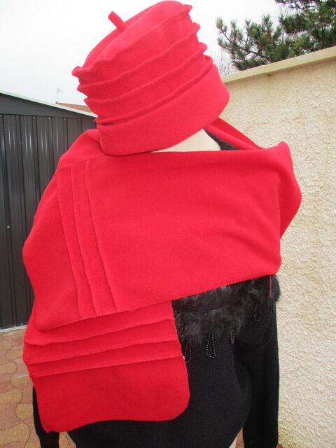 Ensemble Réversible en TU : Echarpe et Bonnet à Revers 10 La Ferté-Alais (91)