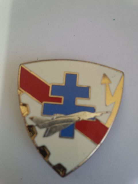 Insigne militaire pour collectionneur. 12 Le Pecq (78)