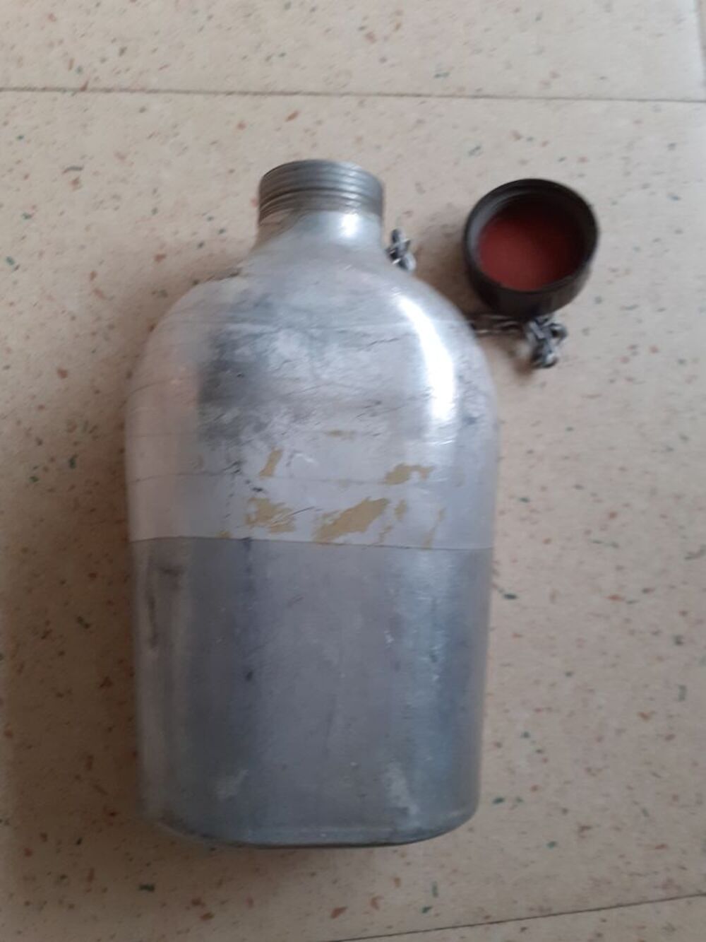 Gourde de l'arm&eacute;e 