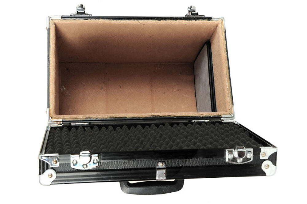 Valise Aluminium noir. Photos/Video/TV