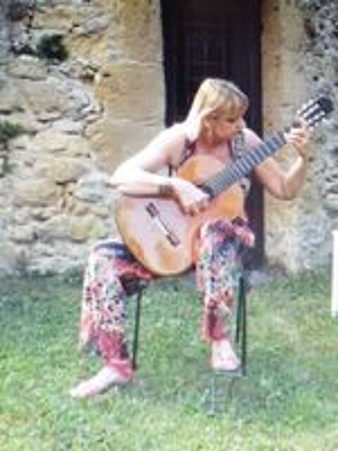  Cours de piano, solfège et guitare classique  