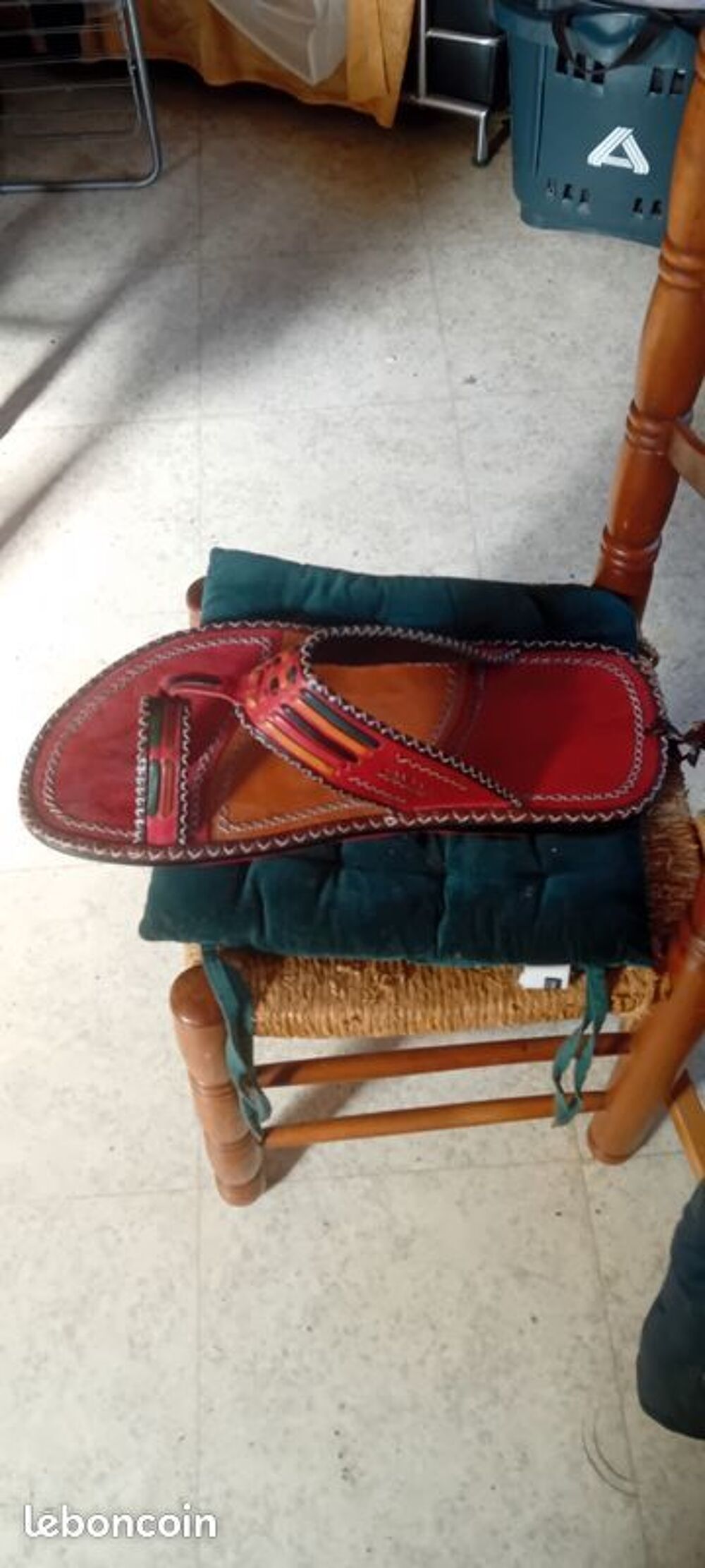 Chaussure g&eacute;ante rare pour d&eacute;co en cuir fait main TAILLE 75 Décoration