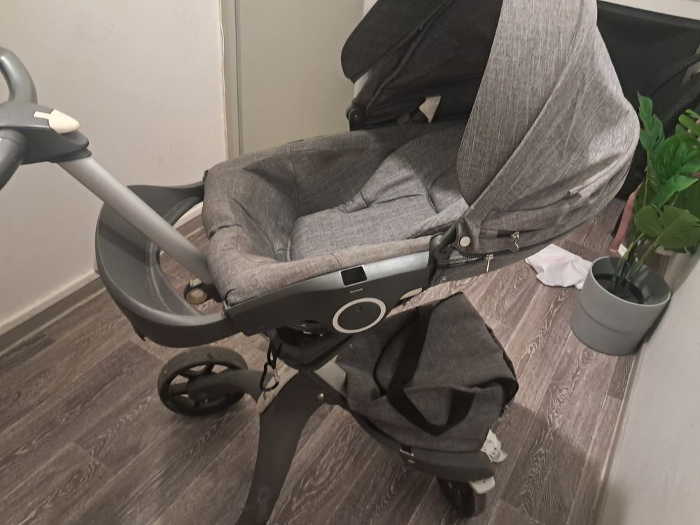 Poussette Stokke Xplory 3 en 1
Poussette + nacelle + si&egrave;ge Mobilier enfants