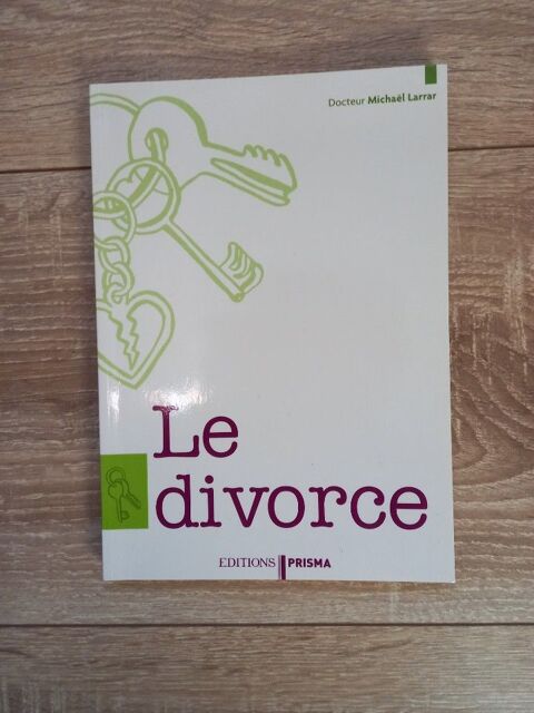 Livre  Le divorce  par Mickael Larrar Psychiatre  Villiers (86)