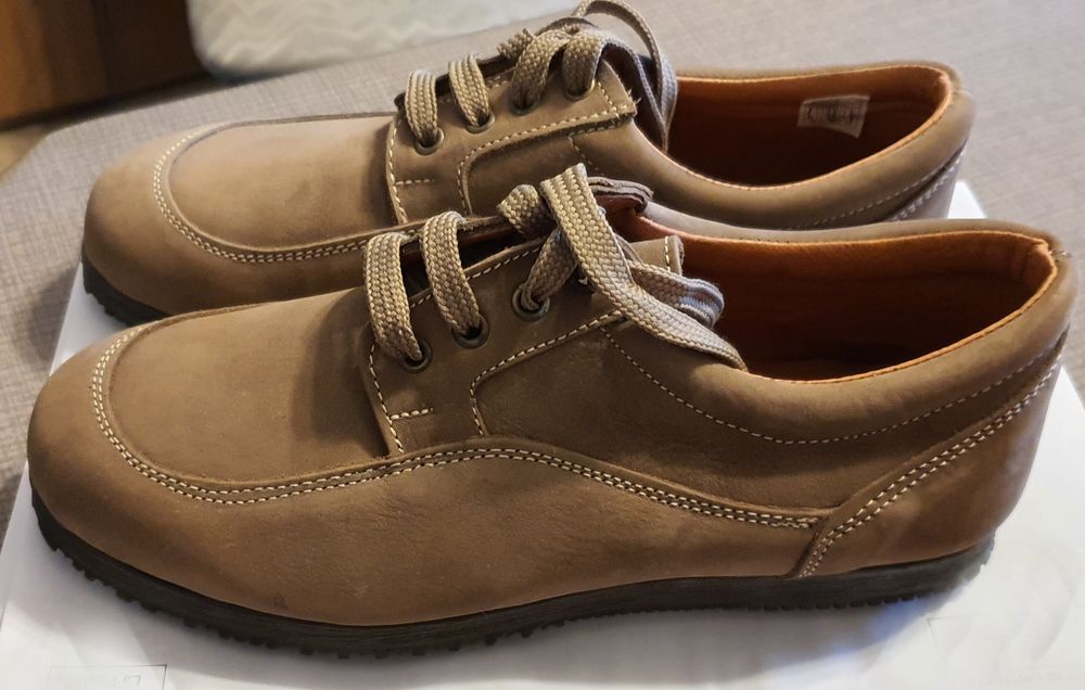 Chaussures Homme daim
Marque SHOES BUS ITALIA
Pointure 41 Chaussures