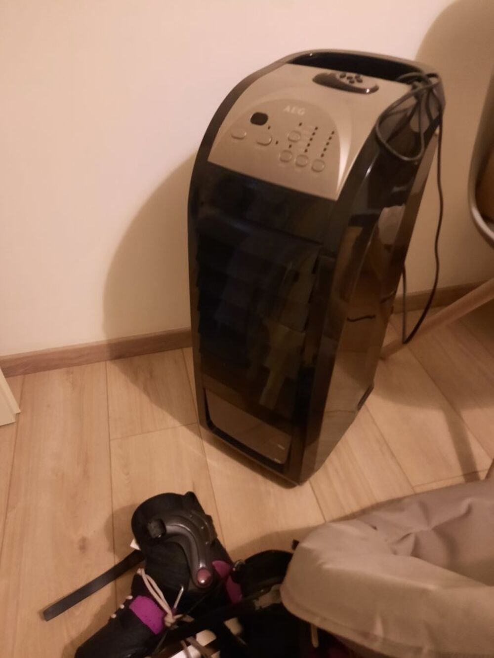 HUMIDIFICATEUR AVEC TELECOMMANDE Electroménager