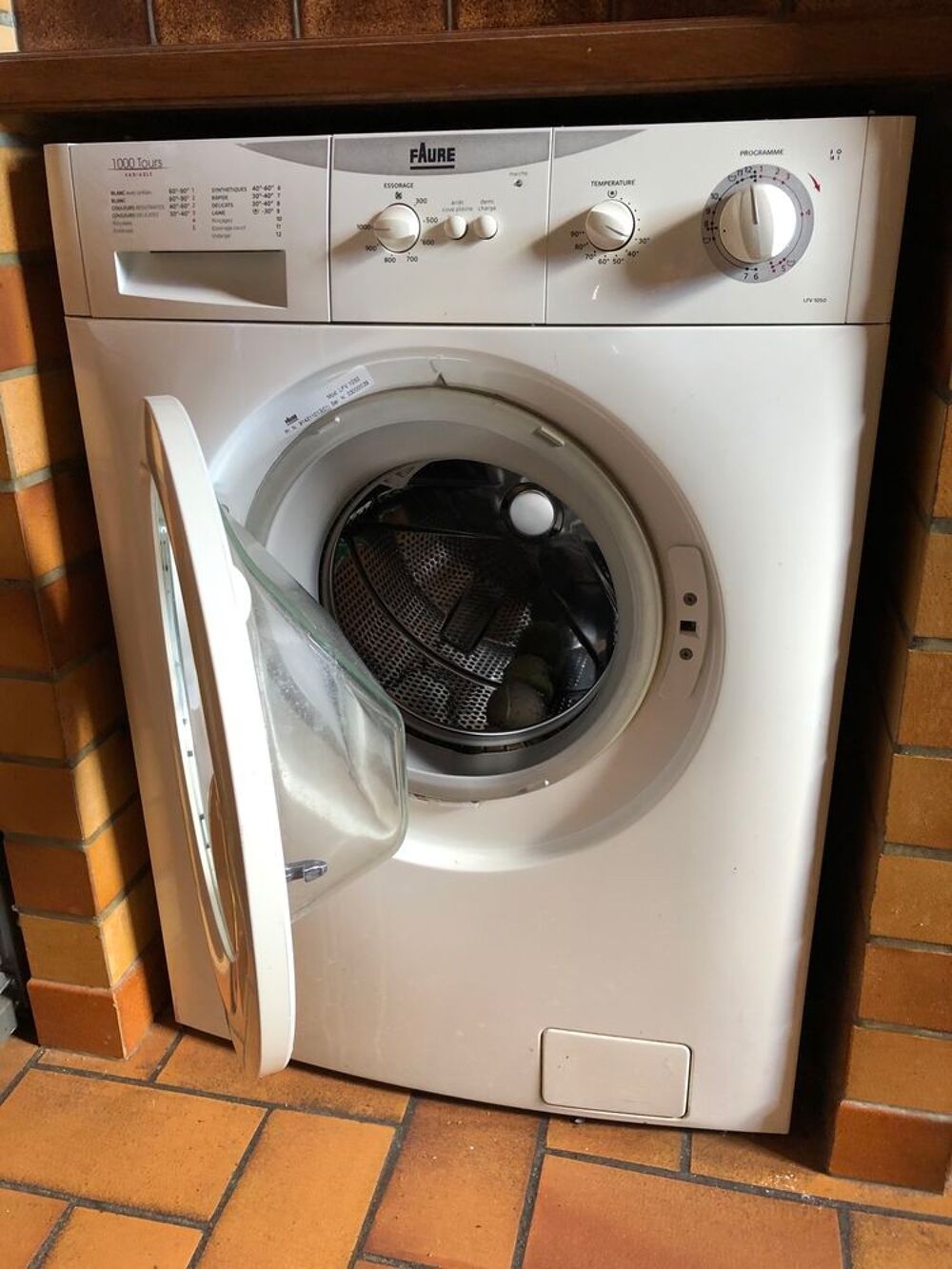 Machine &agrave; laver le linge FAURE Electroménager