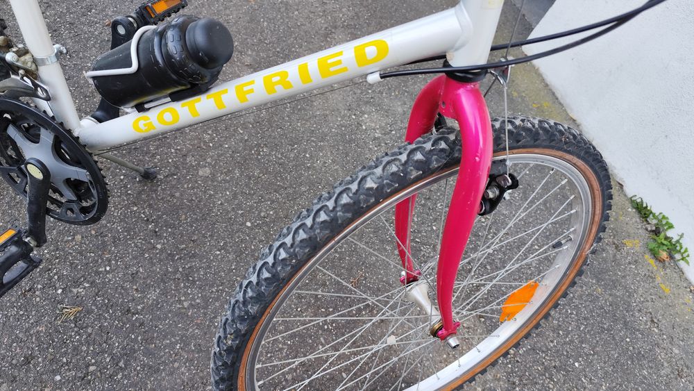 V&eacute;lo FEMME type VTT
Vélos