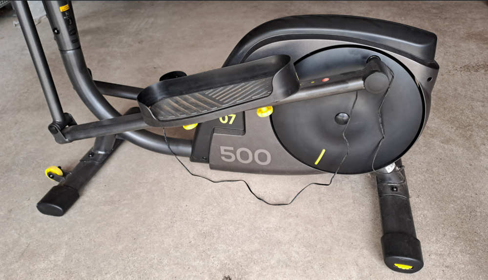 V&eacute;lo &eacute;lliptique d'entra&icirc;nement DOMYOS 500 connect&eacute; Sports