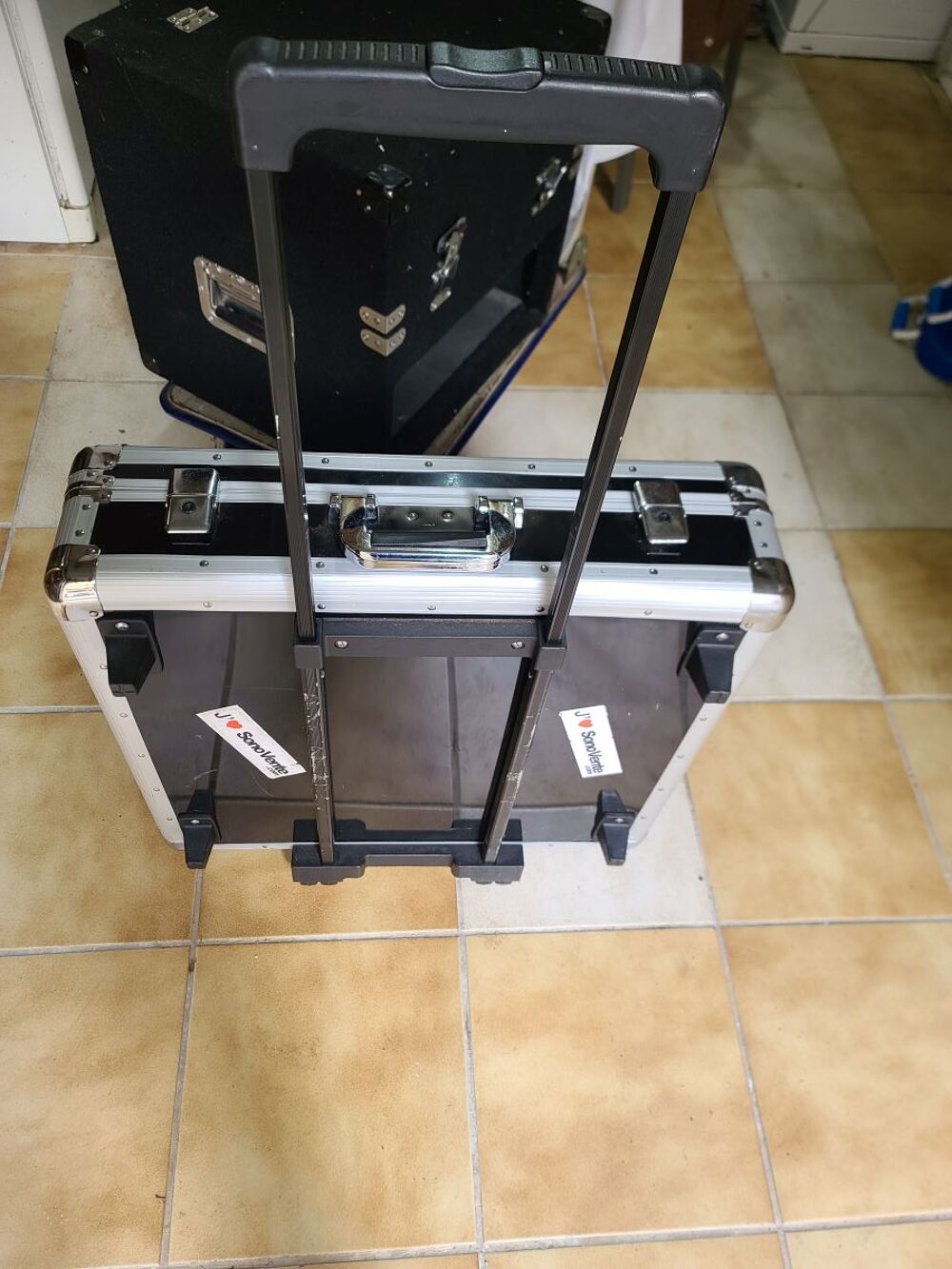FLIGHT CASE DJ pour transports de CD ou Autre Instruments de musique