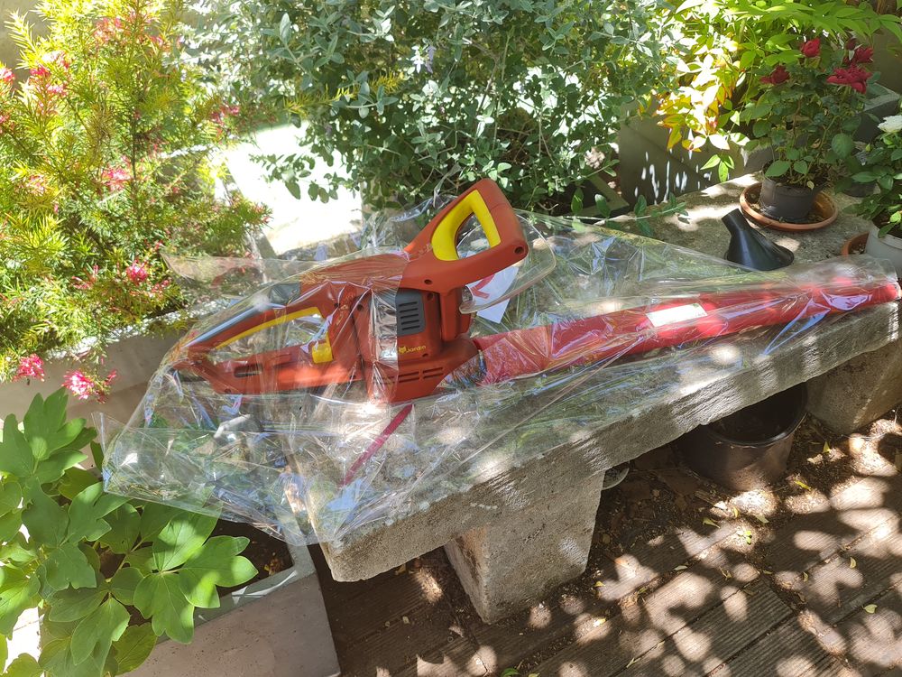 Taille-haie &Eacute;lectrique WolfJardin Jardin