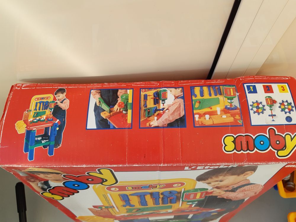 Etabli Bricolo SMOBY d&egrave;s 2 ans. Jeux / jouets