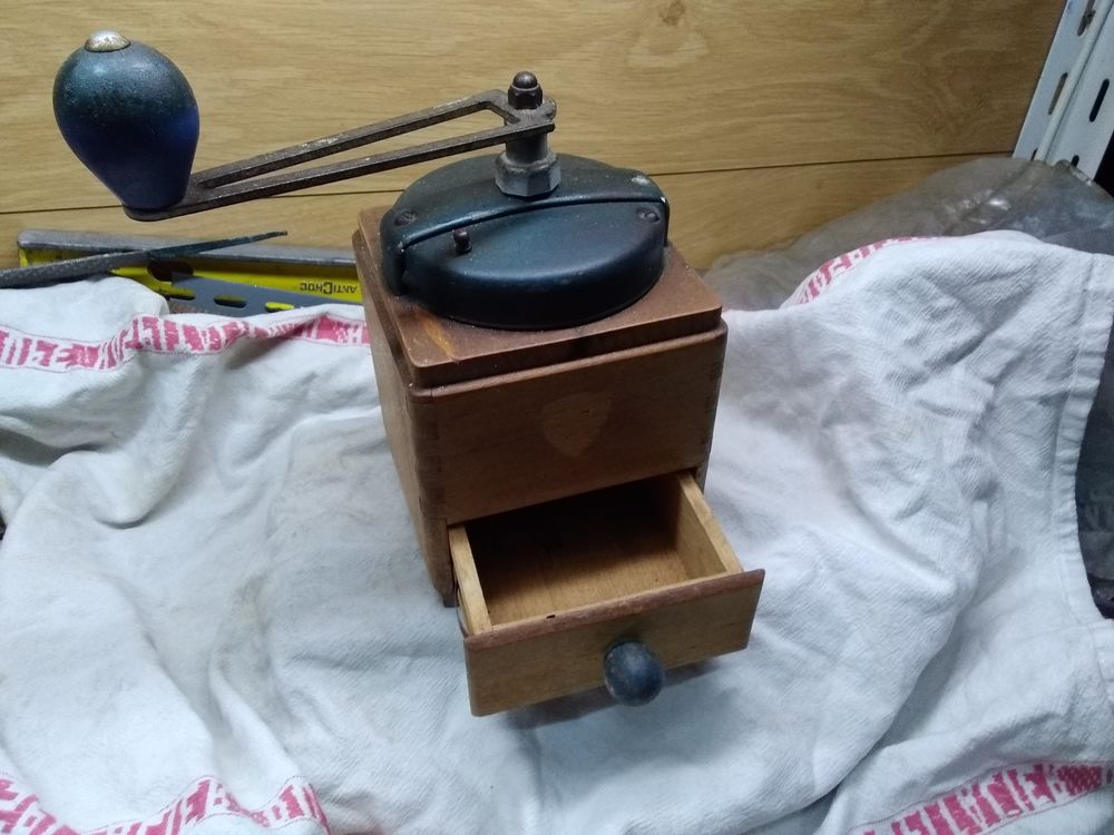Moulin &agrave; caf&eacute; en bois (( Peugeot )) Cuisine