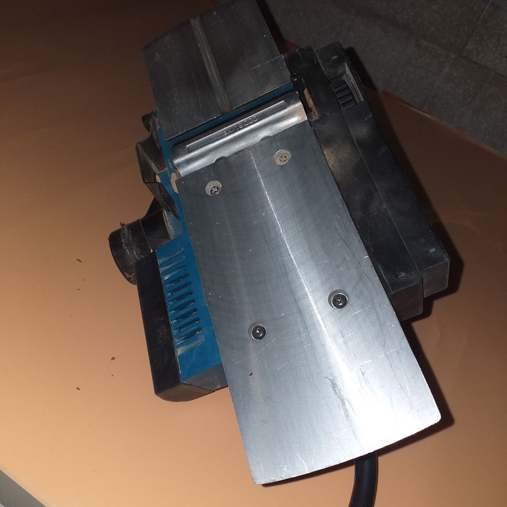 RABOT ELECTRIQUE RYOBI Bricolage