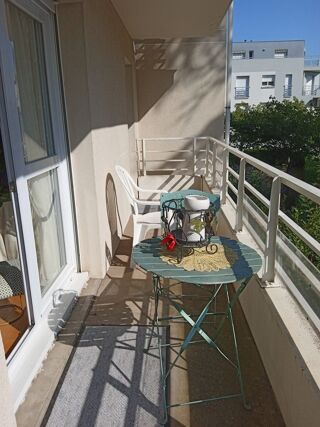  Appartement à louer 3 pièces 64 m²