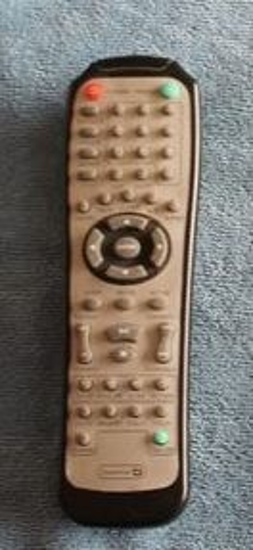 t&eacute;l&eacute;commande Essentiel B JX9003D Photos/Video/TV