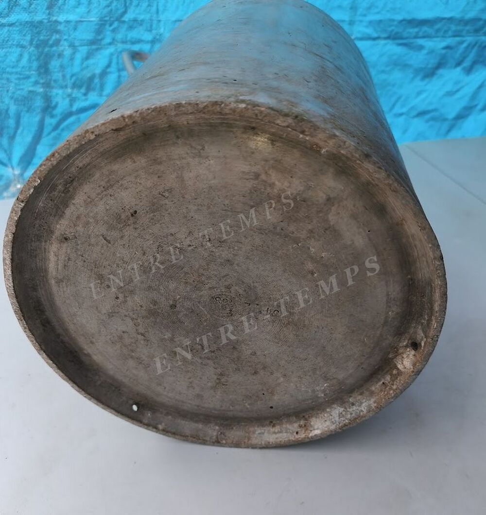 ANCIEN BIDON &Agrave; LAIT 20 LITRES F.R EN ALUMINIUM Décoration