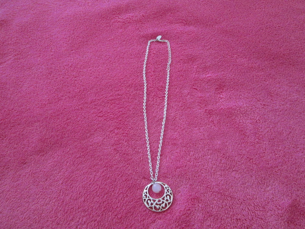 Collier pendentif perle Bijoux et montres