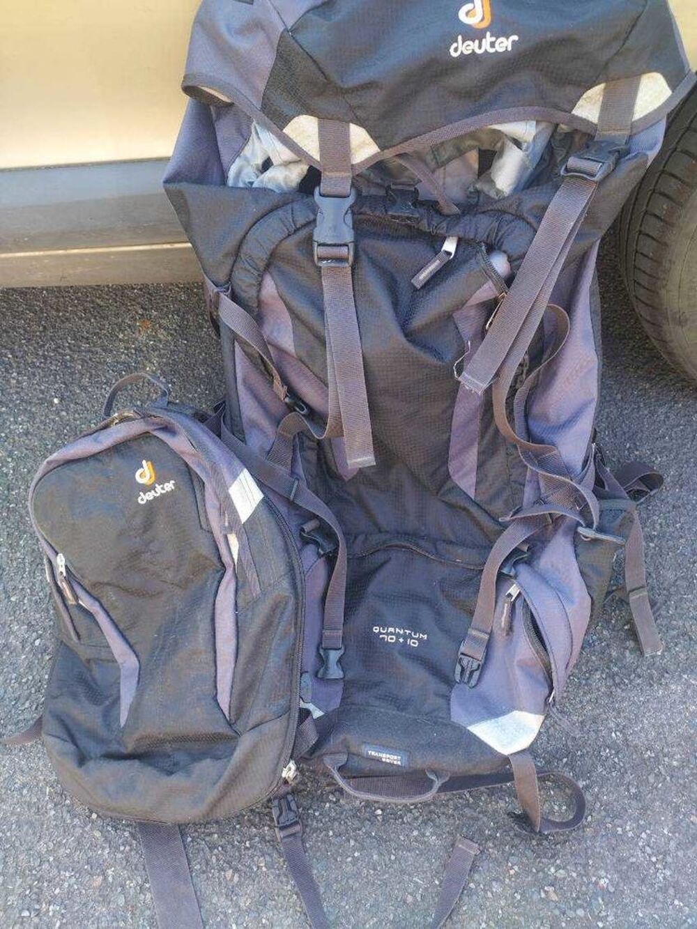 Sac de randonn&eacute;e deuter quantum 70+10L. Avec la protection de pluie 160 Sports