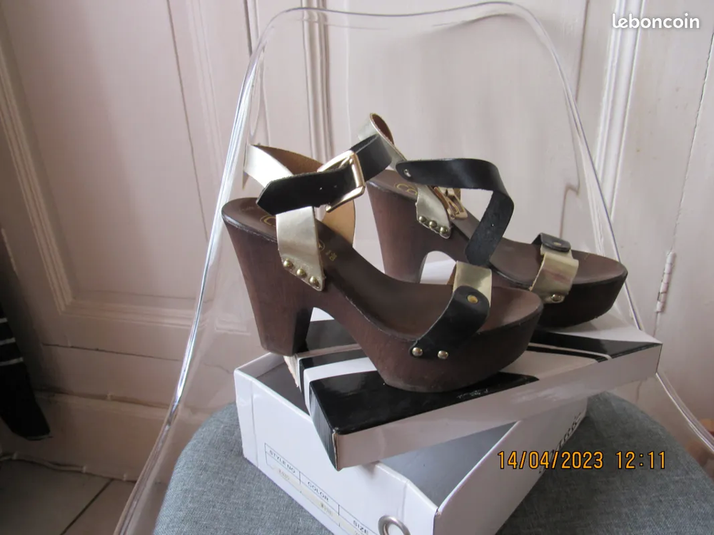 Chaussure femme bois et cuir Chaussures