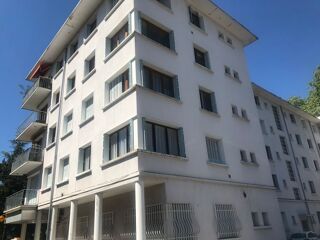  Appartement à louer 2 pièces 55 m²